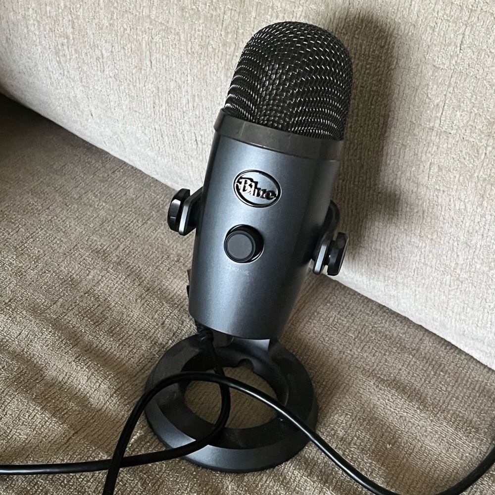 Blue yeti microphone